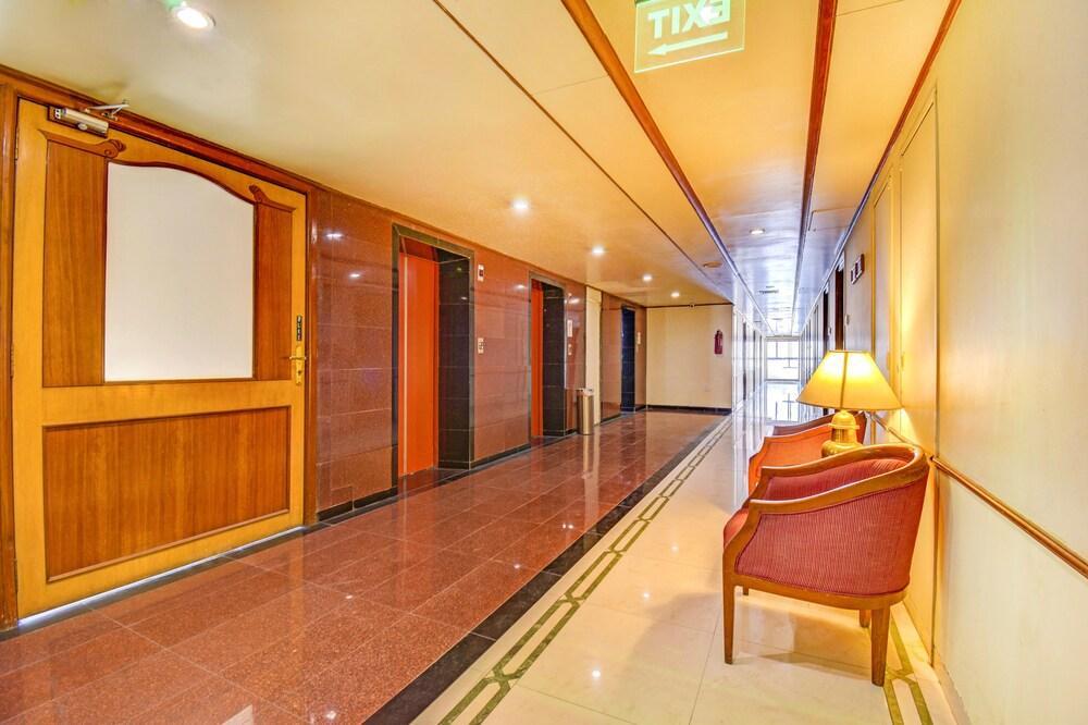 The President Hotel Shivajinagar Pune Exteriör bild