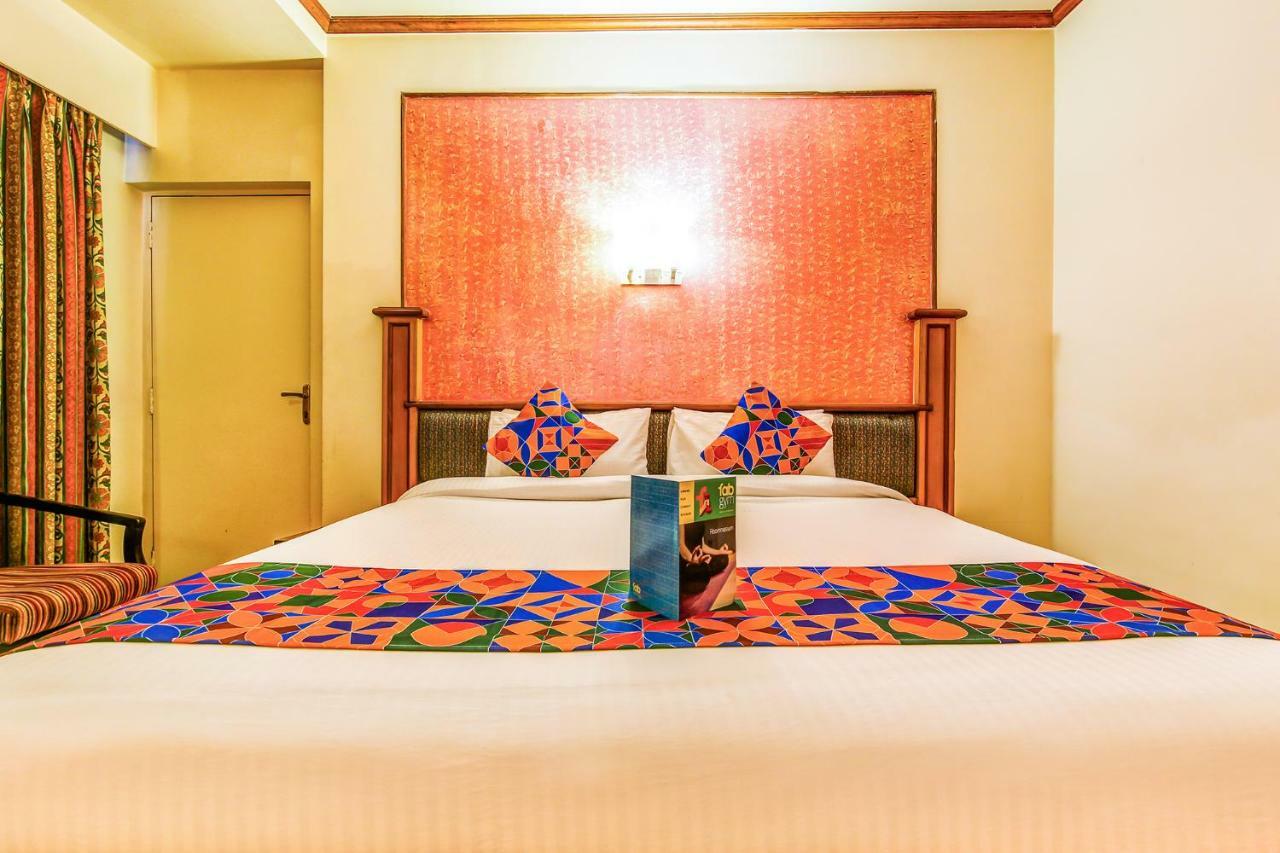 The President Hotel Shivajinagar Pune Exteriör bild