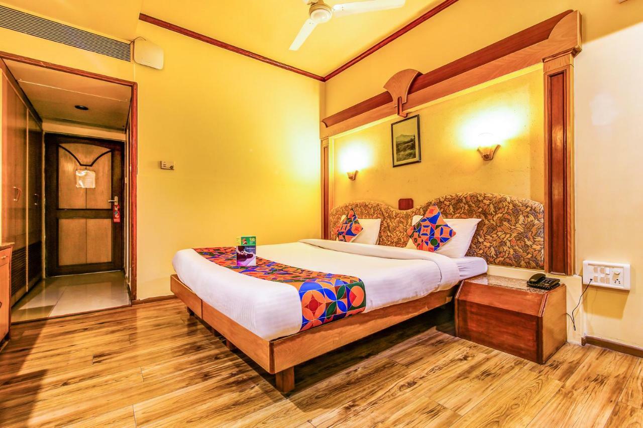 The President Hotel Shivajinagar Pune Exteriör bild