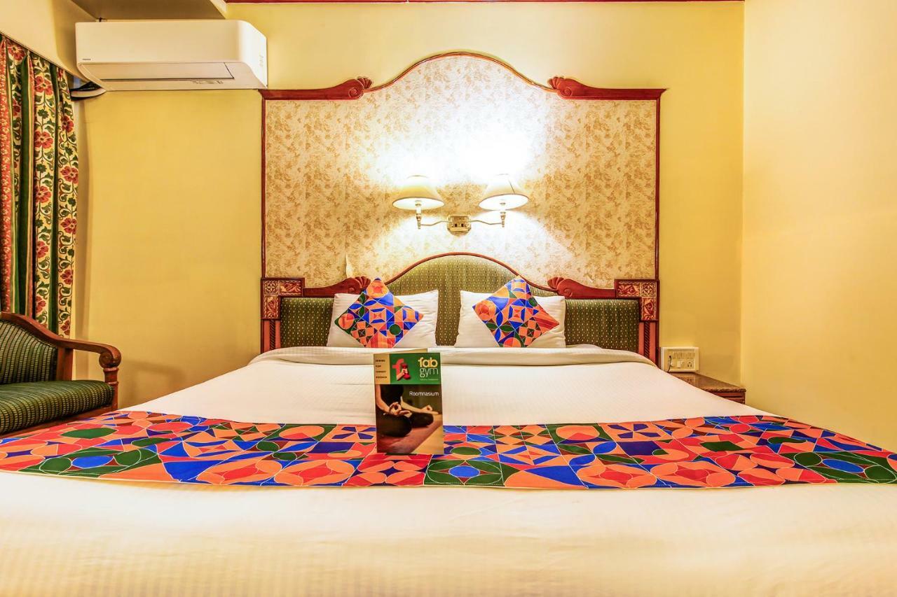 The President Hotel Shivajinagar Pune Exteriör bild
